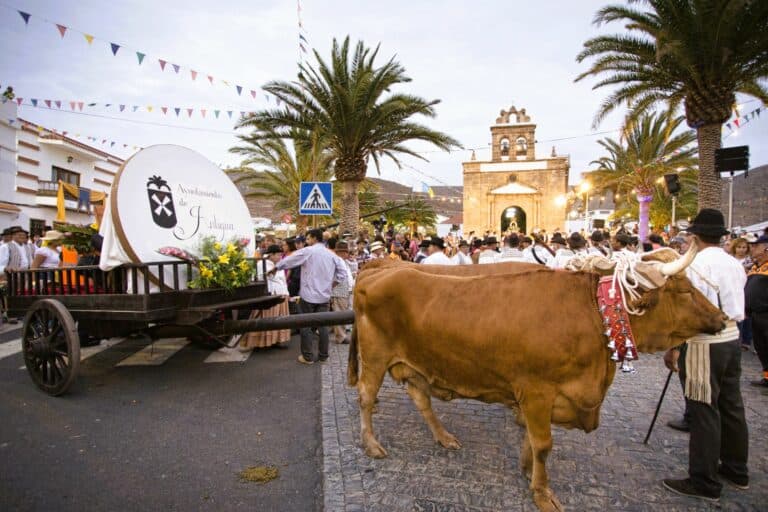 Antigua se suma a las Fiestas de La Peña con una alegoría al pan artesanal
