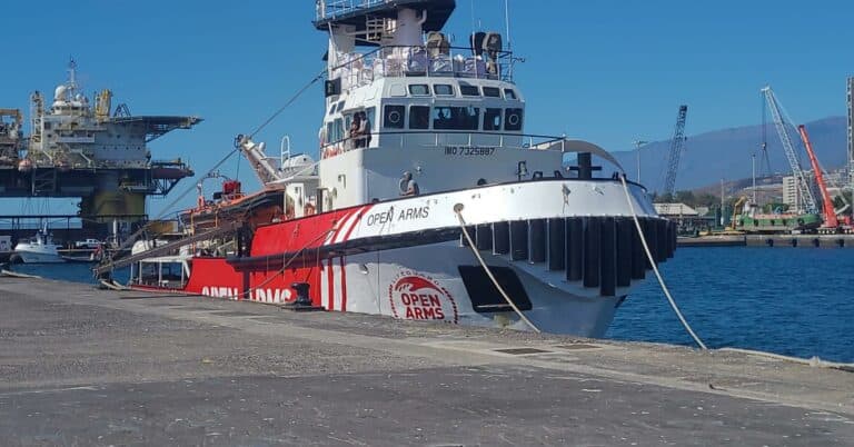 Vox intensifica su ofensiva contra el Open Arms tras la polémica de Abascal