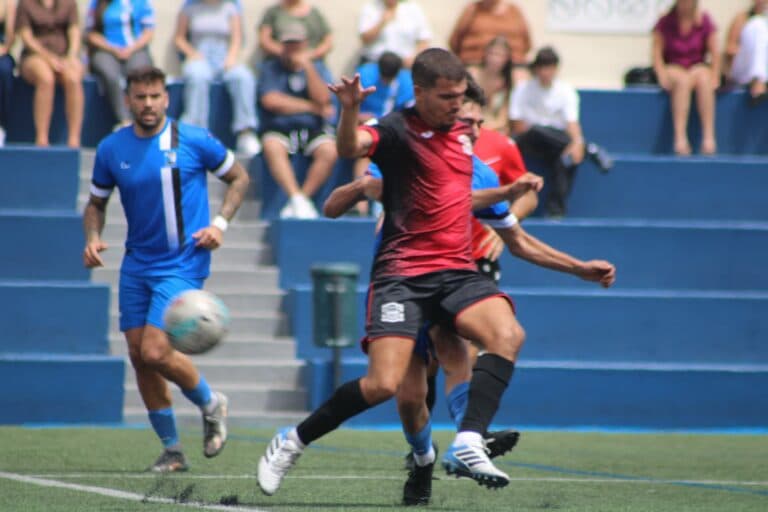 Golpe de efectividad: el Unión Puerto logra su primera victoria con un 2-4 en Tinajo