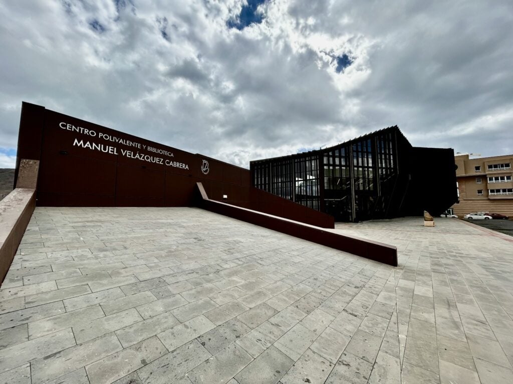 Sergio Lloret exige a Coalición Canaria que desbloquee el equipamiento de la Biblioteca de Gran Tarajal