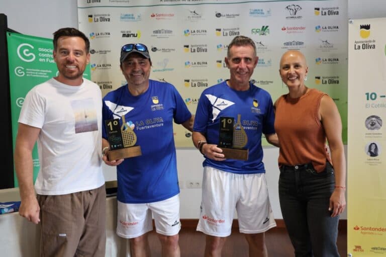 “Nando” gana el Torneo Benéfico de Pádel de La Oliva, que recauda más de 6.000 euros para la Asociación Contra el Cáncer de Fuerteventura