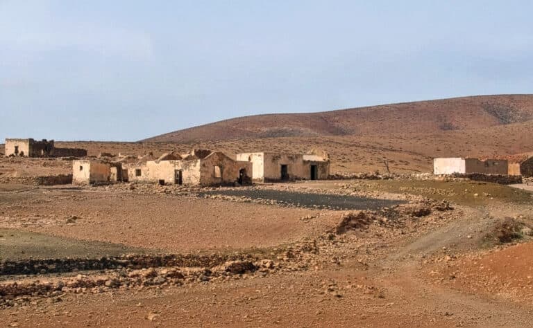 Esther Hernández acusa al Cabildo de “no actuar con firmeza” en la defensa del patrimonio majorero