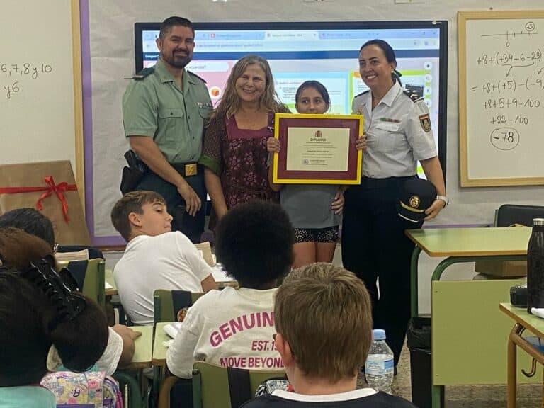 Una alumna de Morro Jable gana el concurso contra la violencia de género con un cómic sobre su sueño de ser futbolista