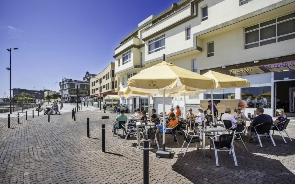 2 años sin tasa de terrazas en la capital para que la hostelería se adapte a la nueva ordenanza sin presión económica