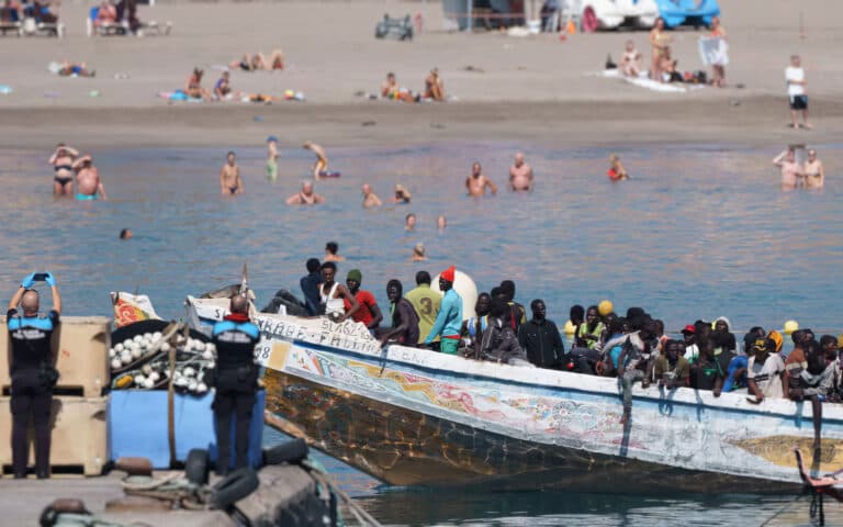 38 millones de euros para reforzar la atención a personas migrantes en Canarias