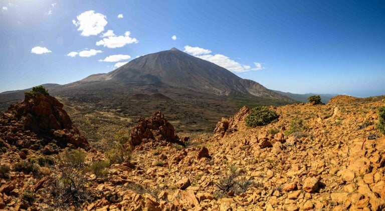 Detectado un enjambre sísmico al oeste de Las Cañadas del Teide sin cambios en el riesgo eruptivo