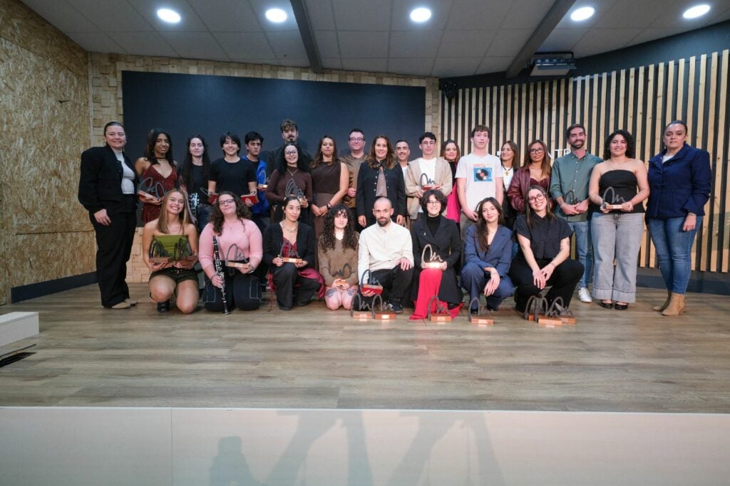 El Cabildo reconoce el talento majorero en la gala de Maxo Arte Joven