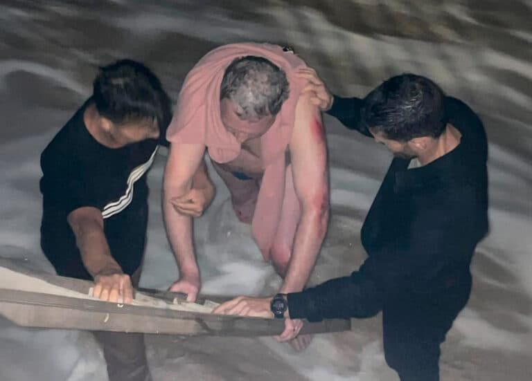 El Ayuntamiento reconoce la actuación que evitó un ahogamiento en Morro Jable