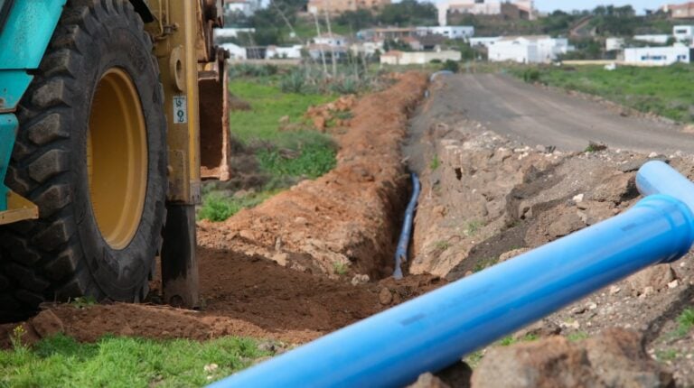 Una nueva red secundaria permitirá mejorar la presión y el control del agua en Villaverde
