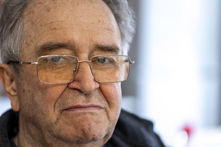 Más de 107.000 mayores en Canarias no pueden permitirse ver bien