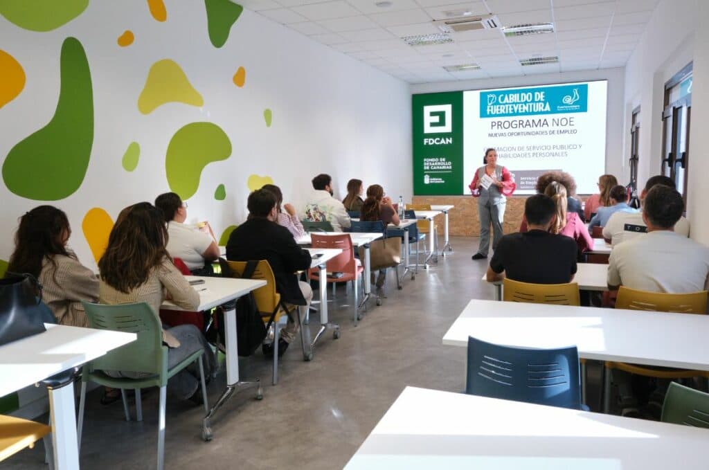 Refuerzo a la empleabilidad de los jóvenes del programa NOE con formación en servicio público