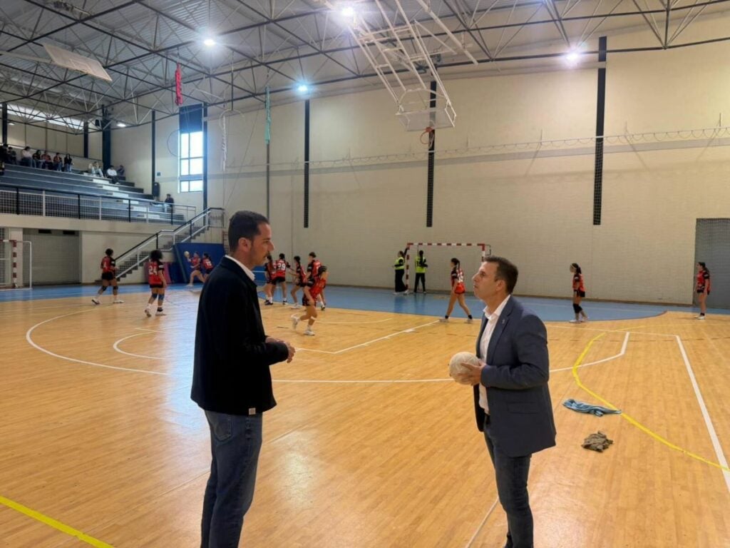 Pájara exige reparación urgente del techado del polideportivo de Morro Jable tras filtraciones