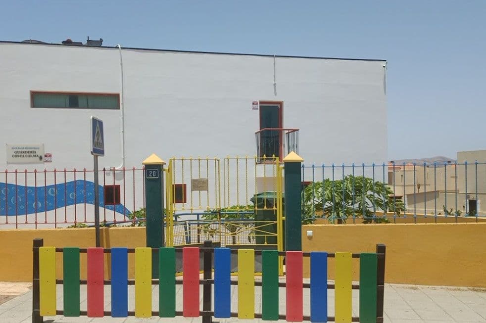 Las trabajadoras de las Escuelas Infantiles de Pájara irán a huelga indefinida el 27 de abril tras años de precariedad laboral