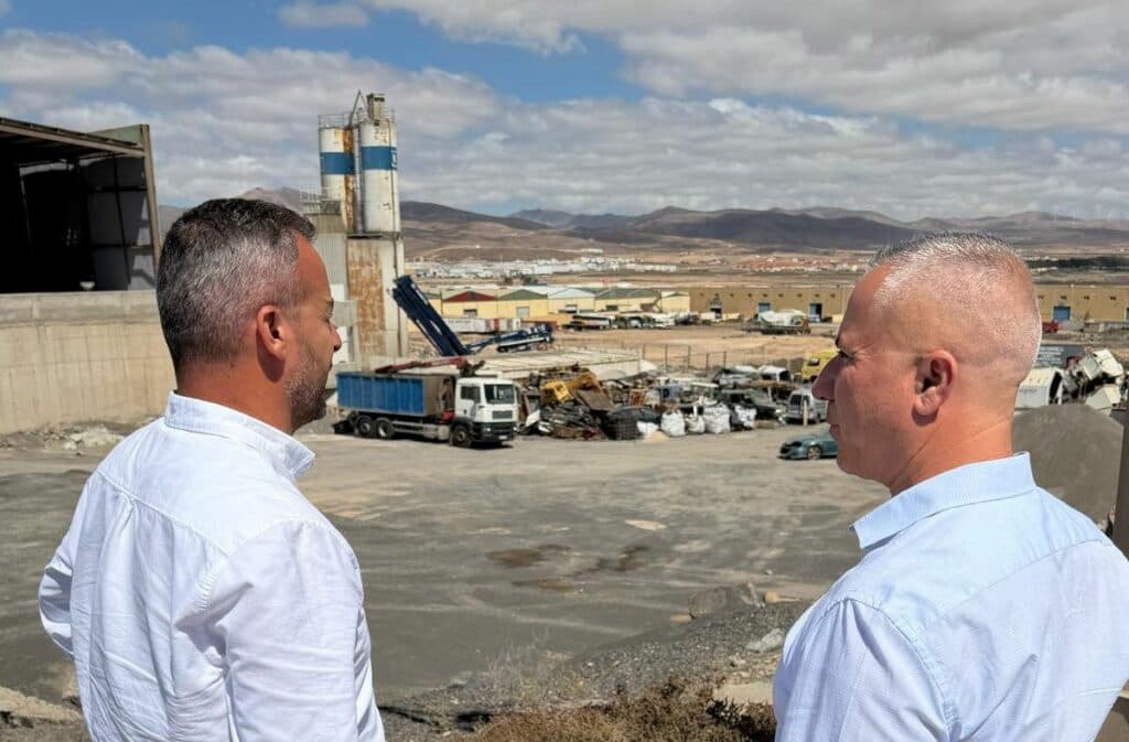Paralizada la ubicación del punto limpio en la entrada turística de El Castillo