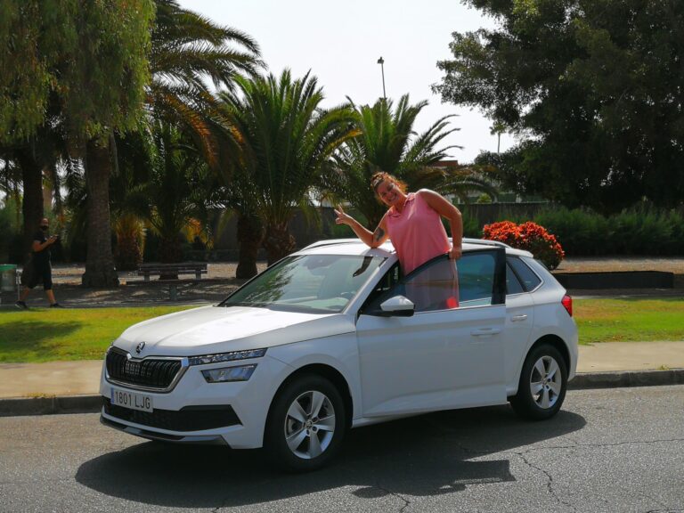 La humorista Omayra Cazorla se convierte en embajadora de ŠKODA Canarias