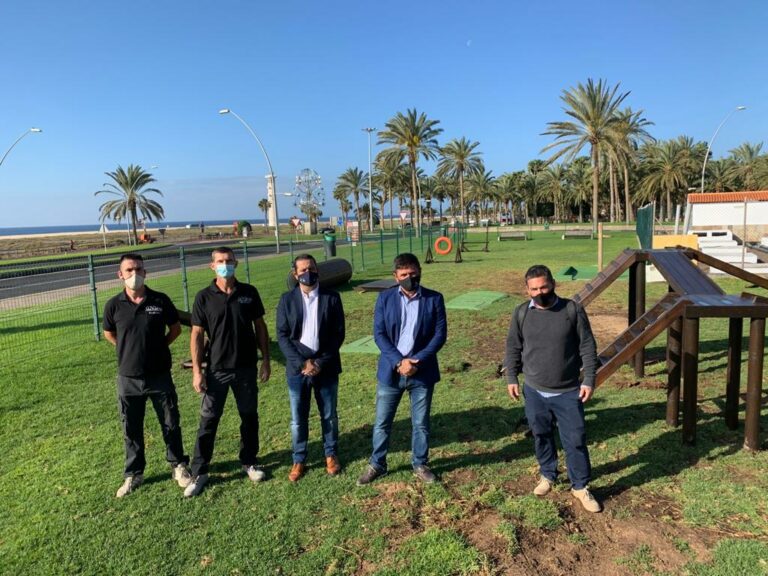 Pájara inaugura un nuevo circuito en el parque para perros de Solana Matorral
