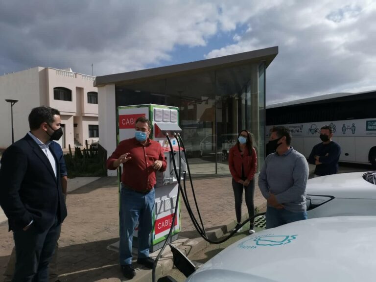 Betancuria y El Cotillo estrenan puntos de recarga rápida para vehículos eléctricos