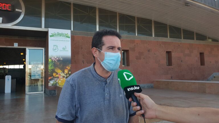 El Mercado Agrario de la Biosfera celebra el Día de Canarias fomentando el producto local