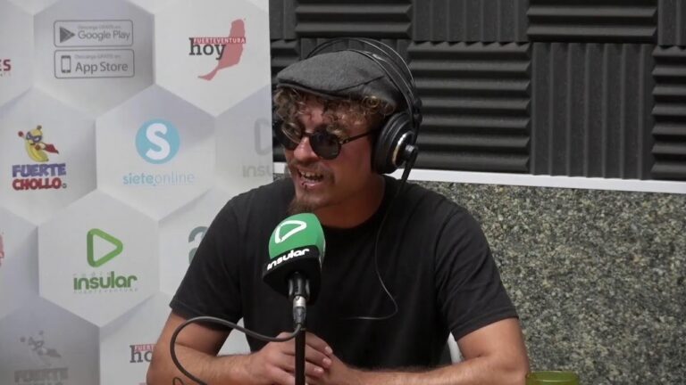 Senaqué Olivera hace vibrar su `Pata de Cabra´ para llenar de magia La Oliva