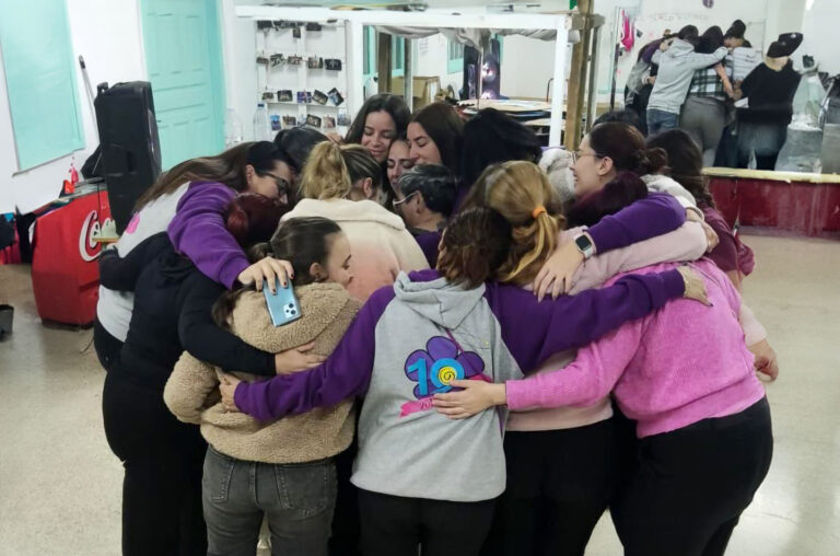 Las Revolucionadas se retiran del Carnaval de 2025 por falta de componentes