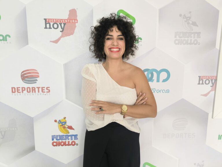 Carolina Simón invita a reflexionar: ¿Desconectamos de verdad o solo cambiamos de escenario en verano?