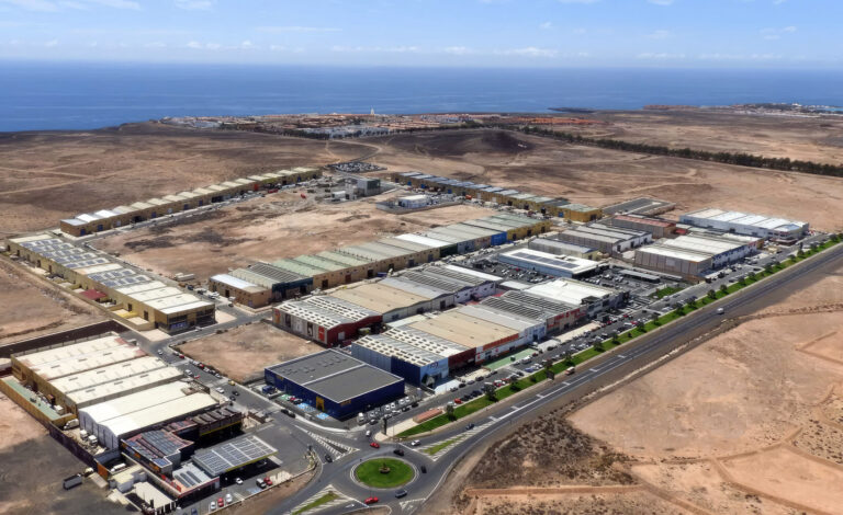 CCOO denuncia que Antigua amplía la zona comercial de gran afluencia turística para favorecer a las grandes superficies