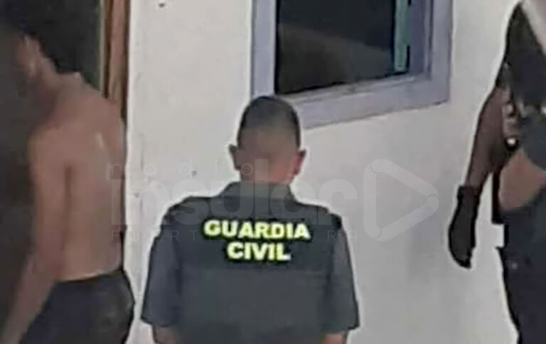 Dos jóvenes reincidentes, viejos conocidos de vecinos y comerciantes, detenidos en Caleta de Fuste