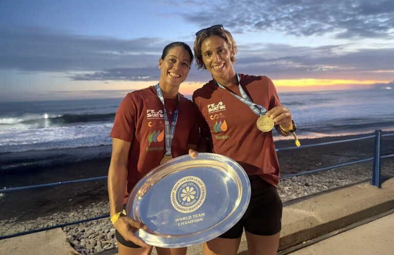 Alba Alonso e Iballa Ruano lideran a España hacia un nuevo título mundial por equipos en SUP