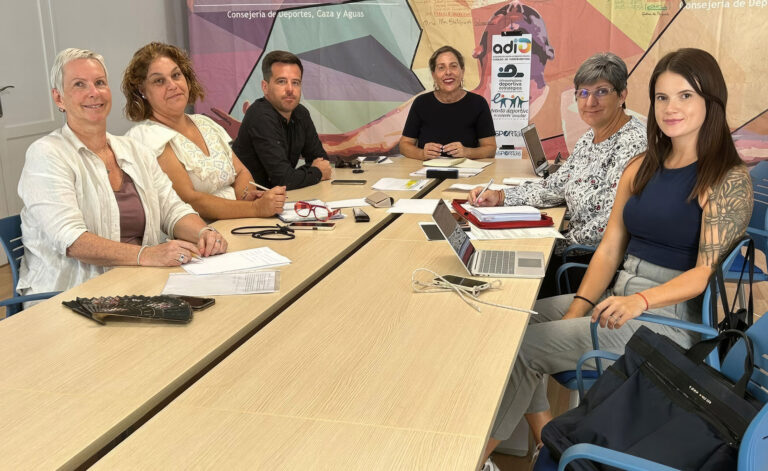 El sol de Fuerteventura brilla en Londres: la isla busca consolidar su crecimiento turístico en la WTM