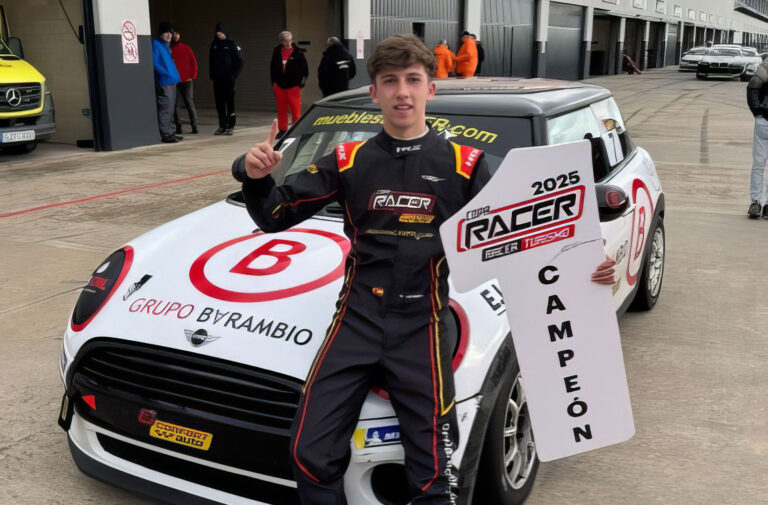 Hugo Latorre se proclama campeón nacional de la Copa Mini España en su año de debut